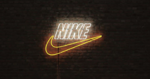 Giới thiệu về biểu tượng Swoosh là gì trên logo của Nike swoosh-la-gi