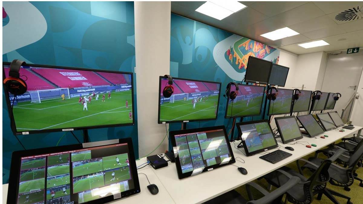 VAR là gì? Công nghệ VAR có được áp dụng trong World Cup 2023 không? var-la-gi