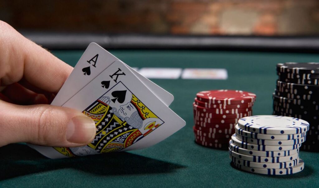 Kinh nghiệm chơi Poker giỏi sin88
